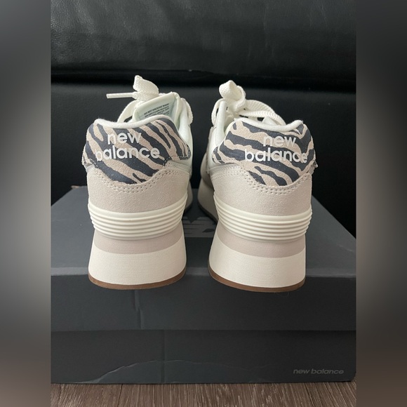 ❌SOLD❌ New Balance 574 Plus Sea Salt Animal Print (Women's) - Picture 4 of 8